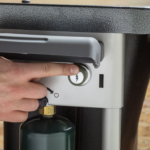 גריל פחם Performer Deluxe GBS בקוטר 57 ס