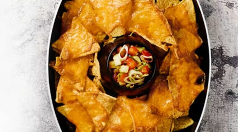 נאצ'וס עם סלסה