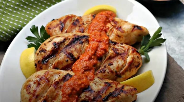 כנפי עוף בברביקיו עם צ'יפוטלה וזיגוג סויה